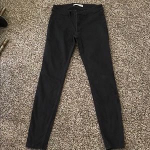 ⭐️ Abercrombie High Rise Jeans ⭐️